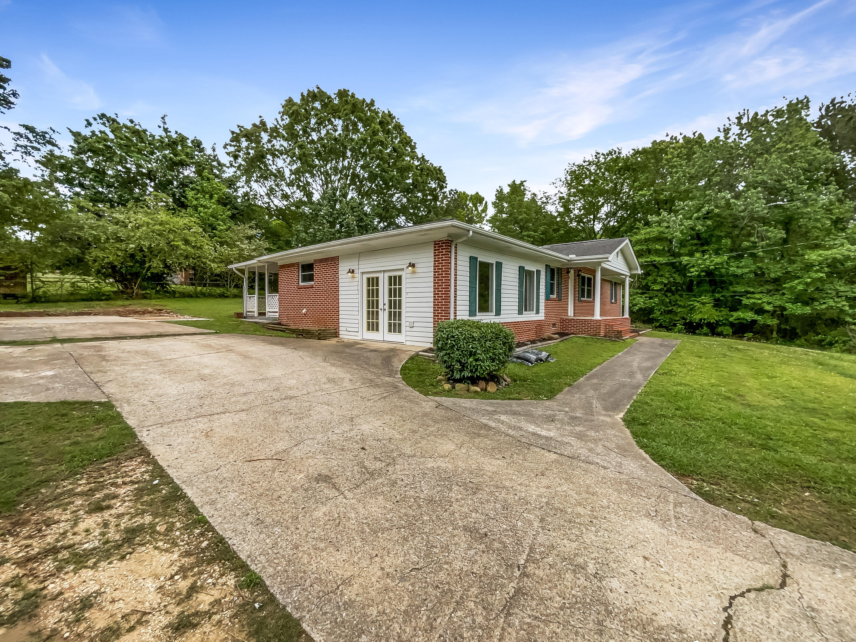 1665 Keys Road, Tunnel Hill, Georgia image 9