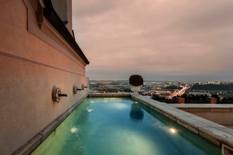 Tiny photo for 554 Whitehall Road, Chattanooga, TN 37405 (MLS # 1522582)