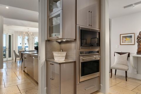 Tiny photo for 554 Whitehall Road, Chattanooga, TN 37405 (MLS # 1522582)