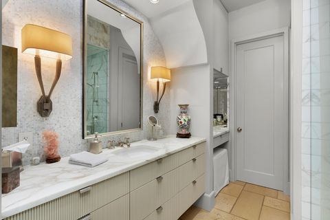 Tiny photo for 554 Whitehall Road, Chattanooga, TN 37405 (MLS # 1522582)