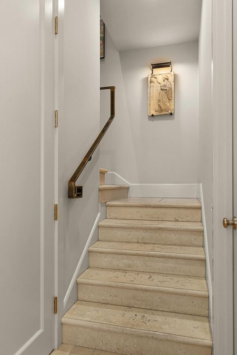 Tiny photo for 554 Whitehall Road, Chattanooga, TN 37405 (MLS # 1522582)