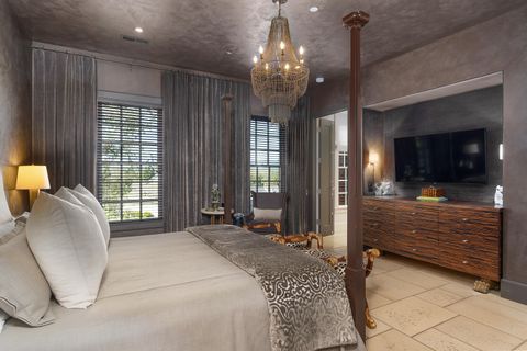 Tiny photo for 554 Whitehall Road, Chattanooga, TN 37405 (MLS # 1522582)