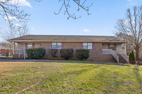 Photo of 2612 Hickory Valley Road, Chattanooga, TN 37421 (MLS # 1526576)