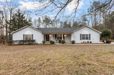 Photo of 1746 Rainbow Circle NE, Dalton, GA 30721 (MLS # 1527919)