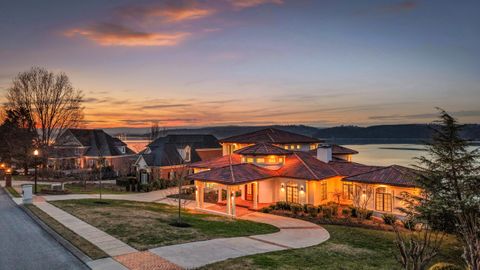 Photo of 4415 Sailmaker Circle, Chattanooga, TN 37416 (MLS # 1529117)