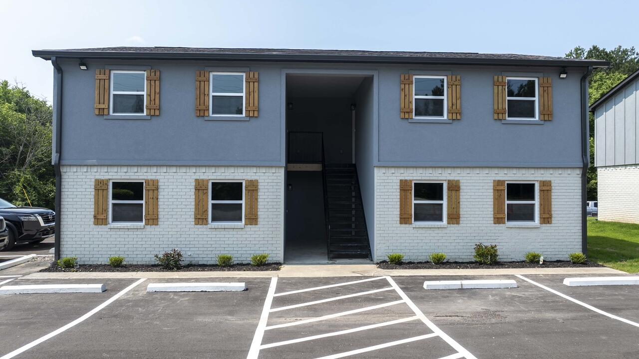 2080 &2090 Benton Pike NE