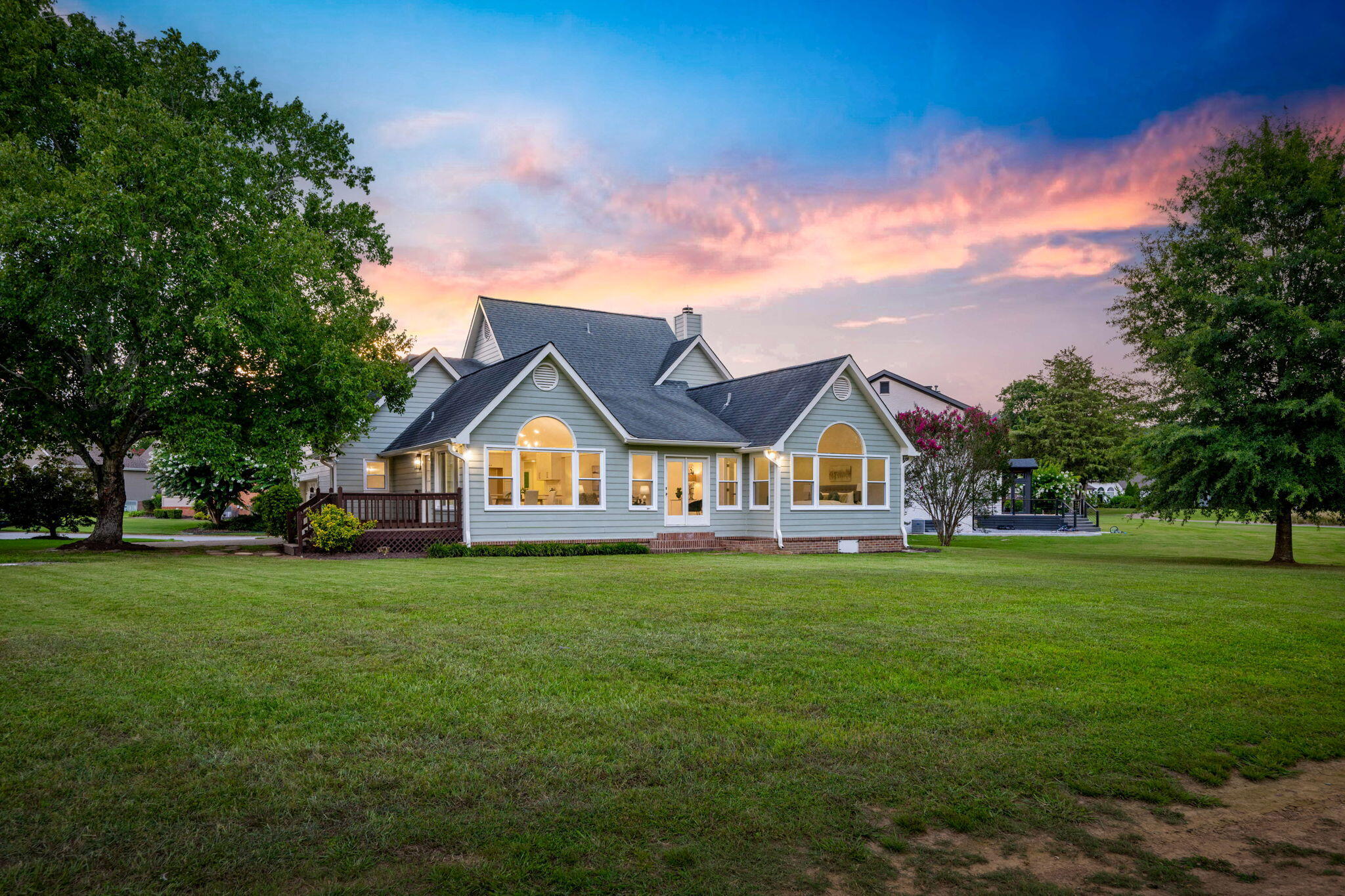 114 Meadowstone Circle