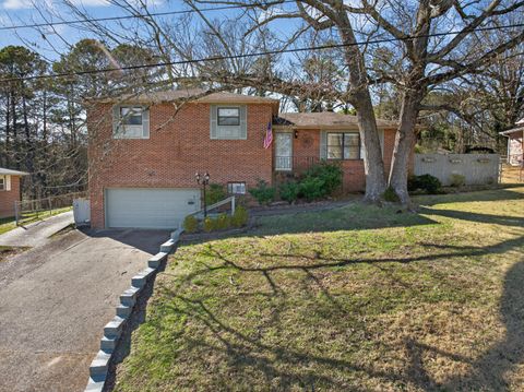 Photo of 171 Diane Lane, Fort Oglethorpe, GA 30742 (MLS # 1529046)