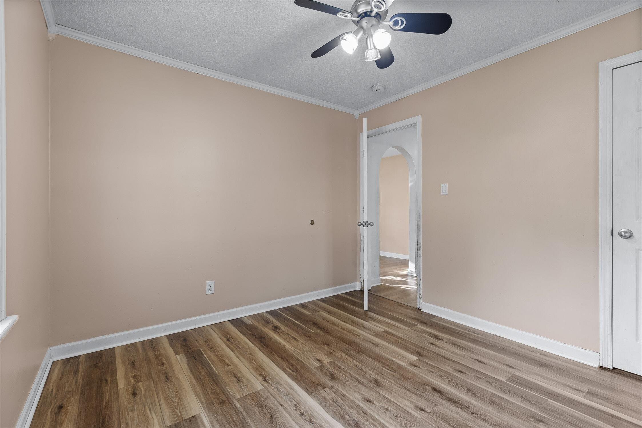 Chattanooga, Tennessee 37411, United States, 2 Bedrooms Bedrooms, ,1 BathroomBathrooms,Residential,Active,207427