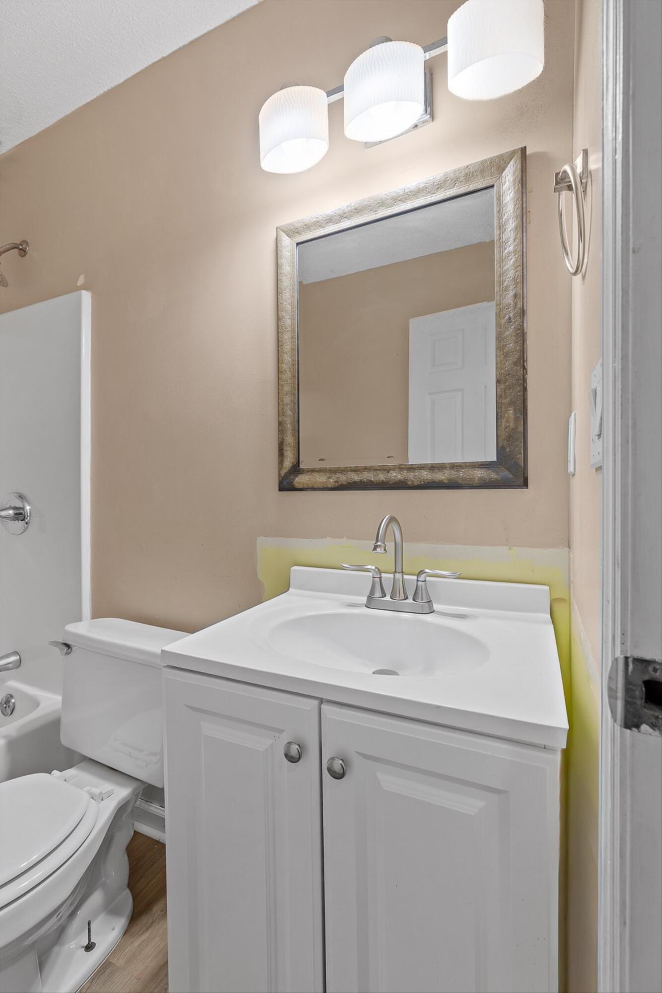 Chattanooga, Tennessee 37411, United States, 2 Bedrooms Bedrooms, ,1 BathroomBathrooms,Residential,Active,207427