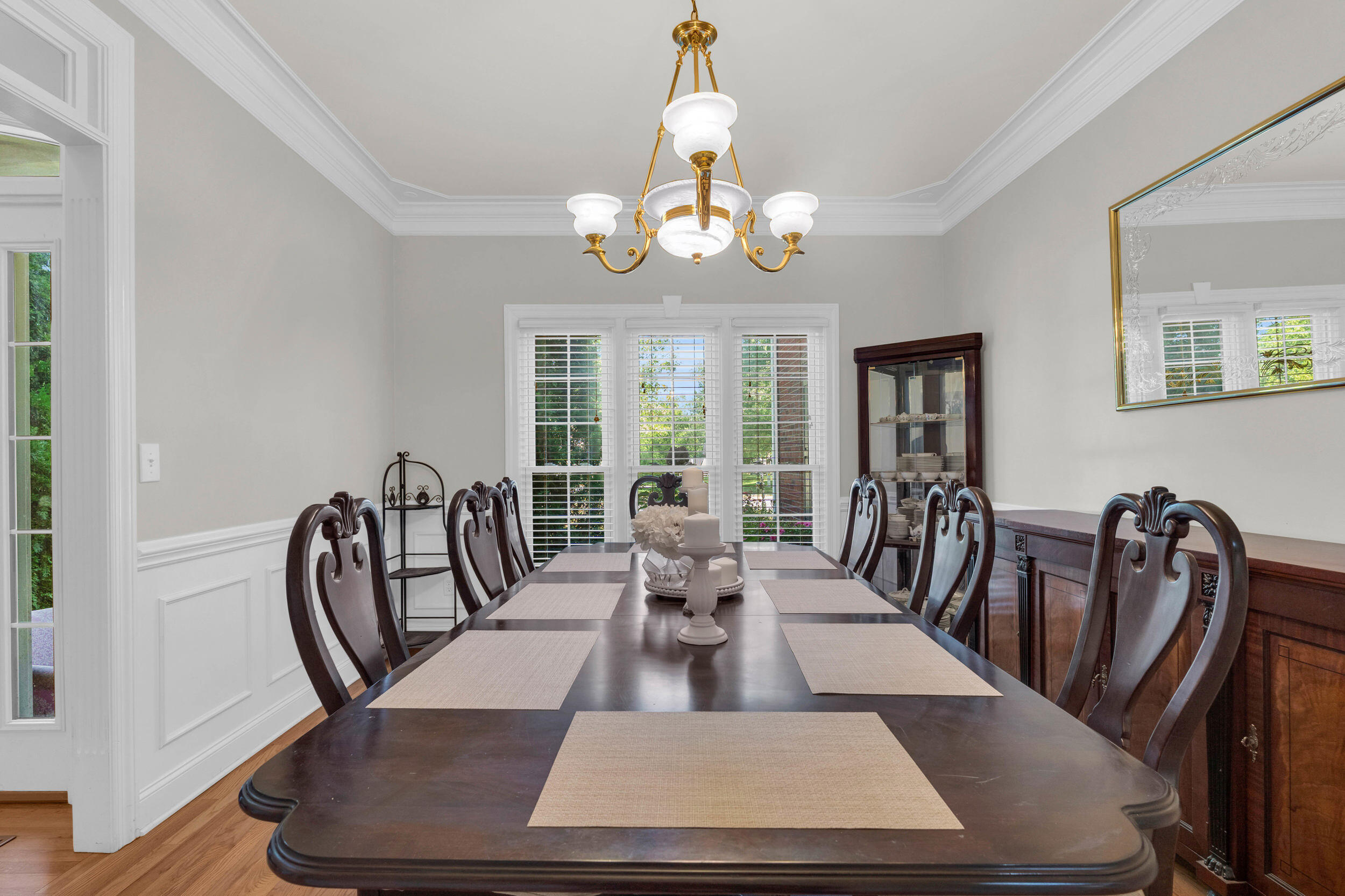 1977 Turnberry Circle