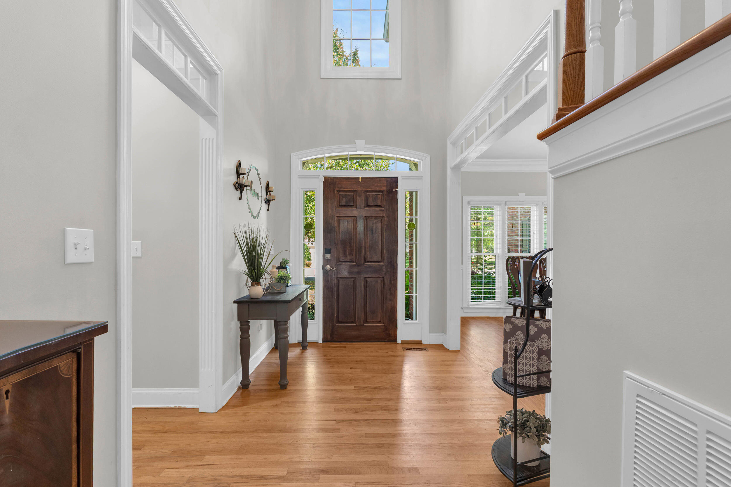 1977 Turnberry Circle