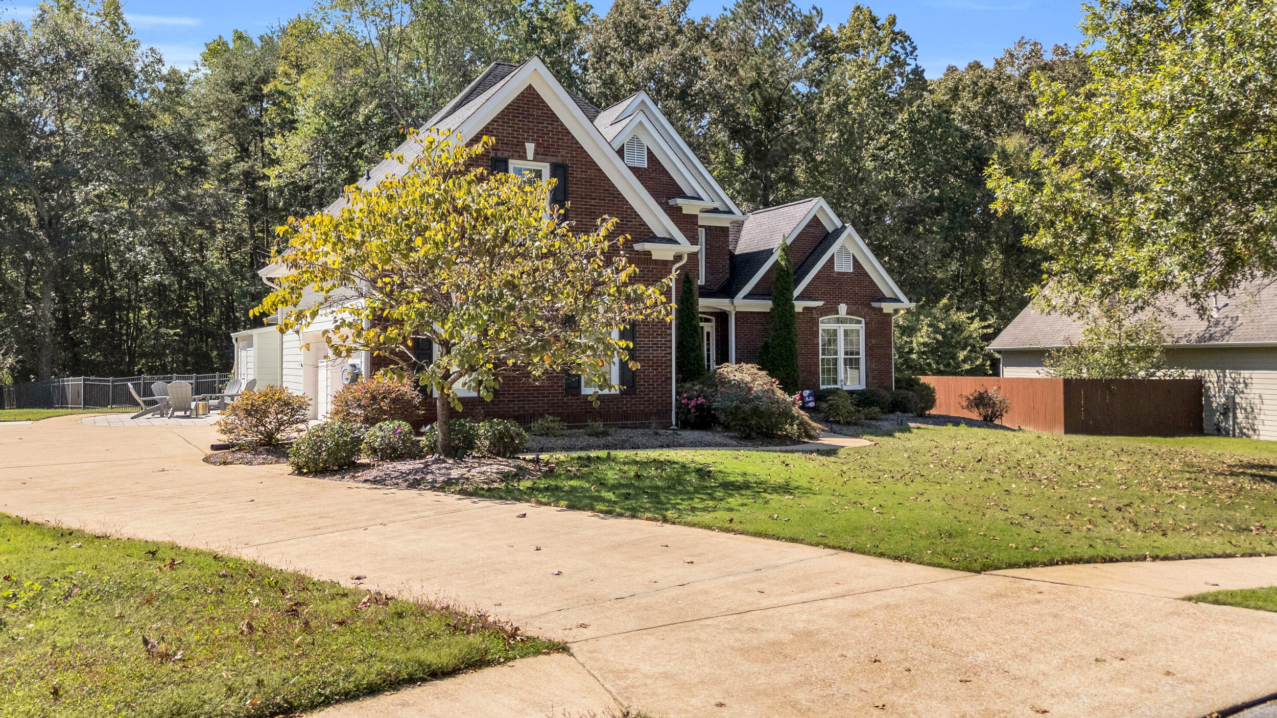 1977 Turnberry Circle