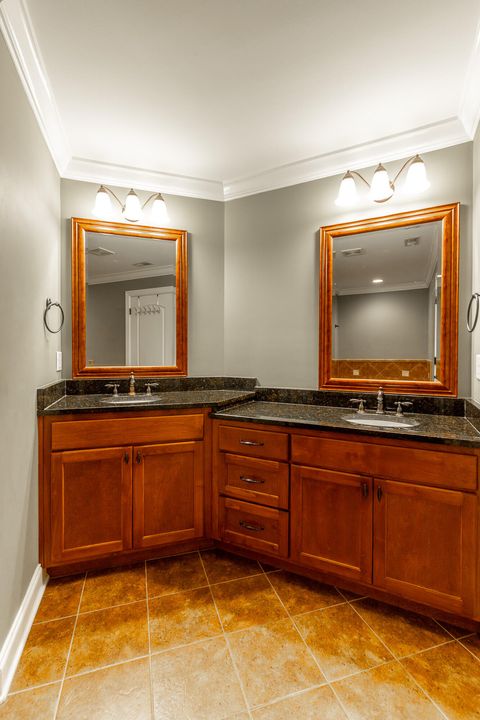 Tiny photo for 216 Shady Ridge Lane, Chattanooga, TN 37405 (MLS # 1529758)