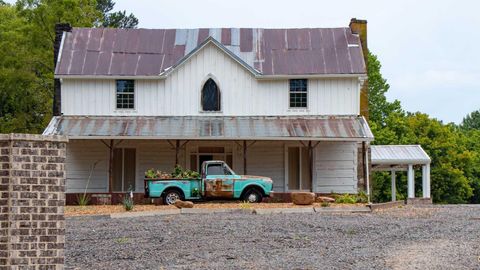 Homes For Sale - 205 Us 11 Highway<br/> Rising Fawn, GA 30738