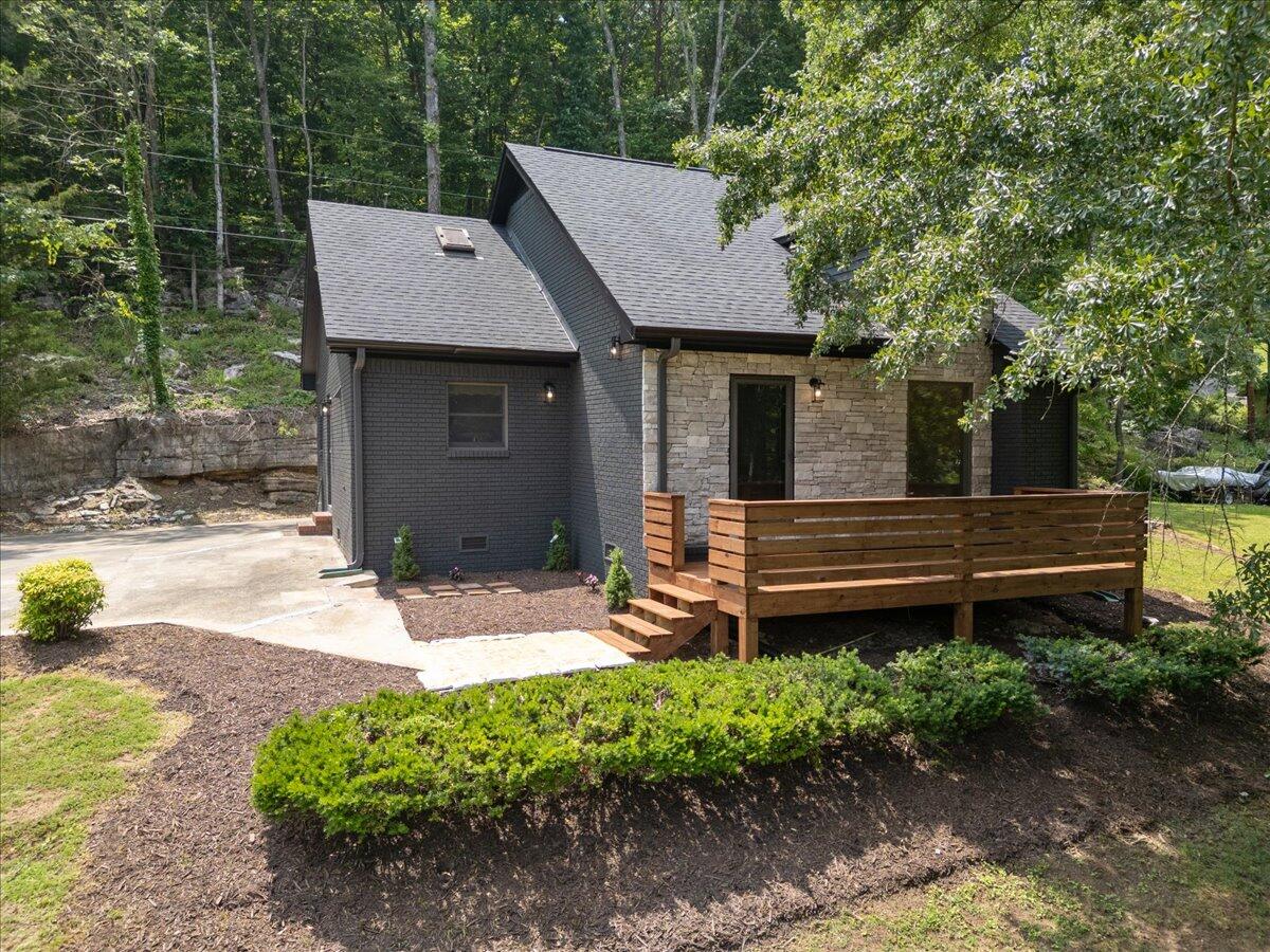 410 Contour Avenue, South Pittsburg, Tennessee image 1