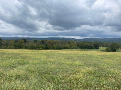 Photo of 013 Upper East Valley Road, Pikeville, TN 37367 (MLS # 1500642)