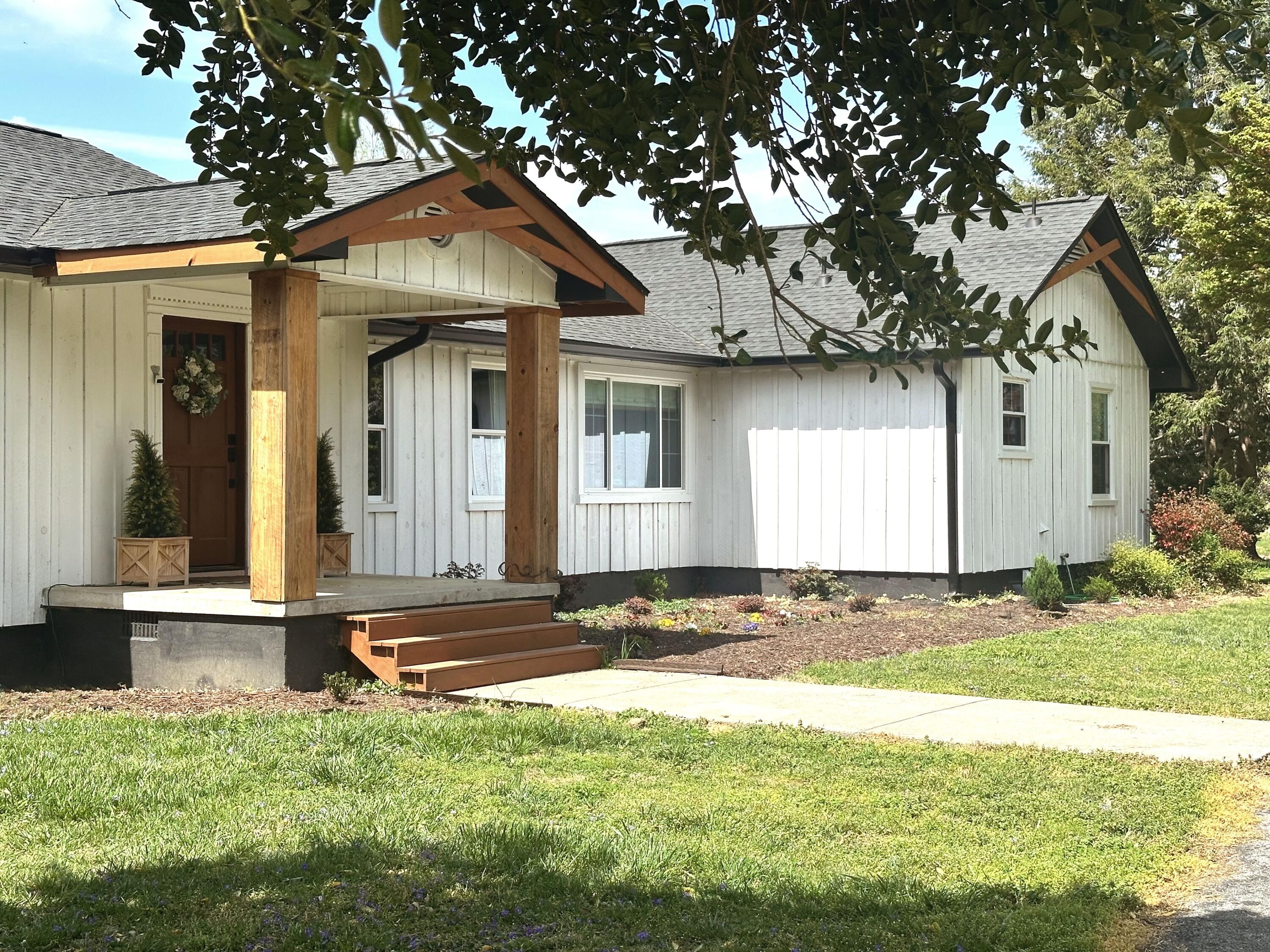 266 Carolina Avenue, Delano, Tennessee image 3
