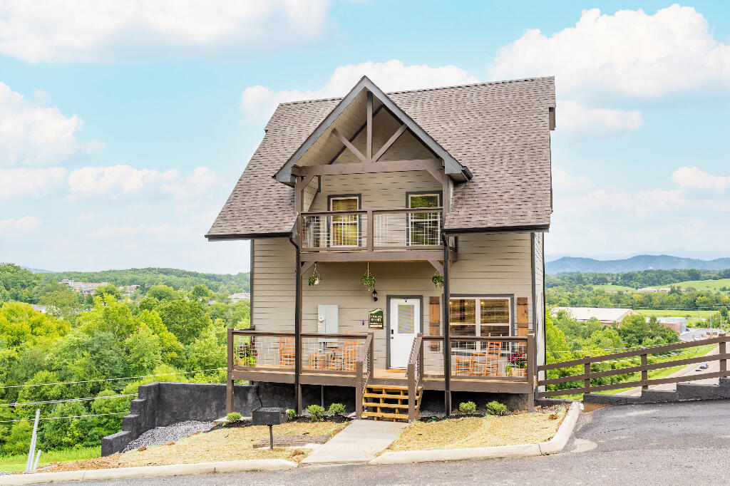 View Sevierville, TN 37862 house