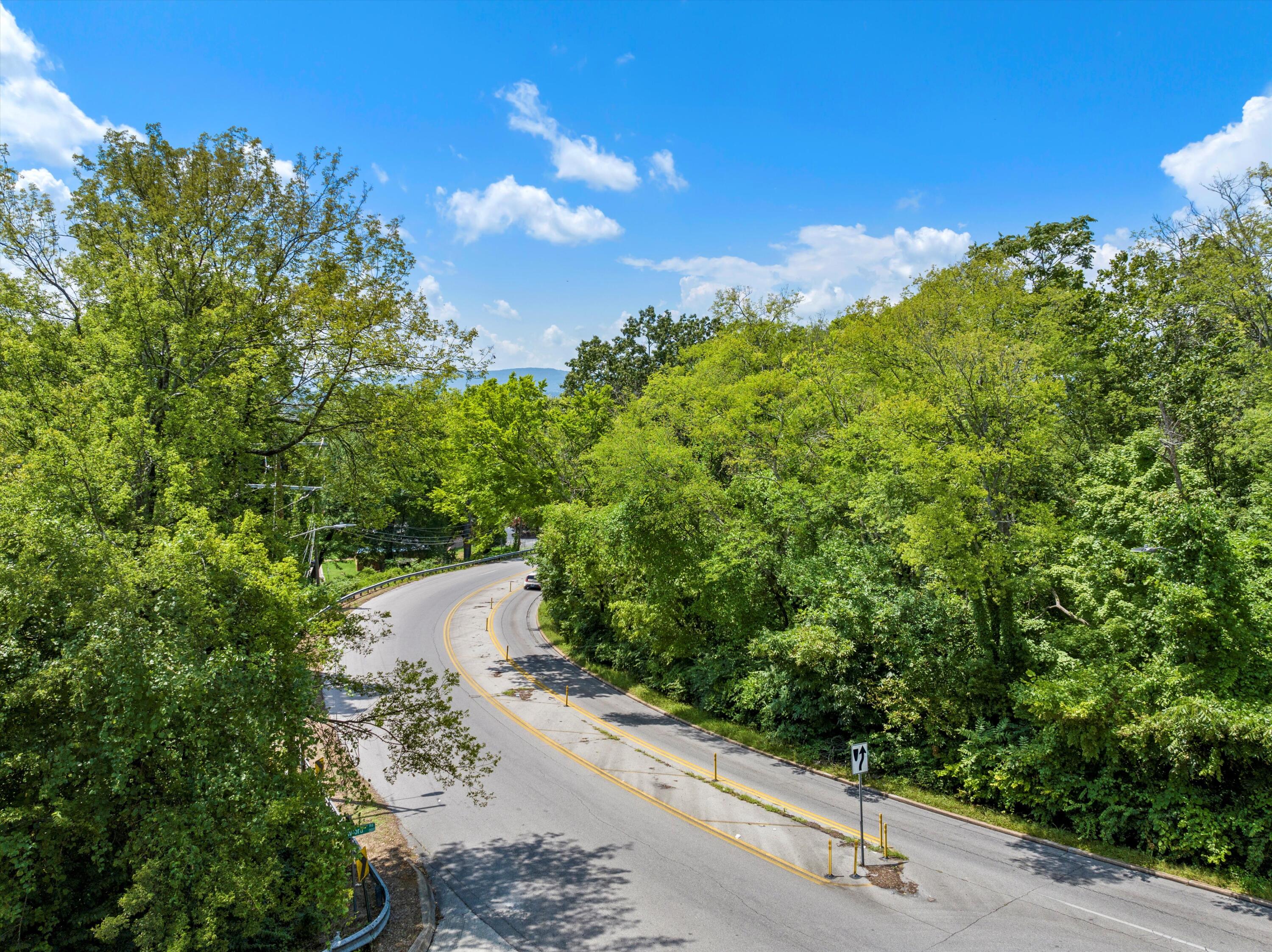 Oak Street, Chattanooga, Tennessee image 4