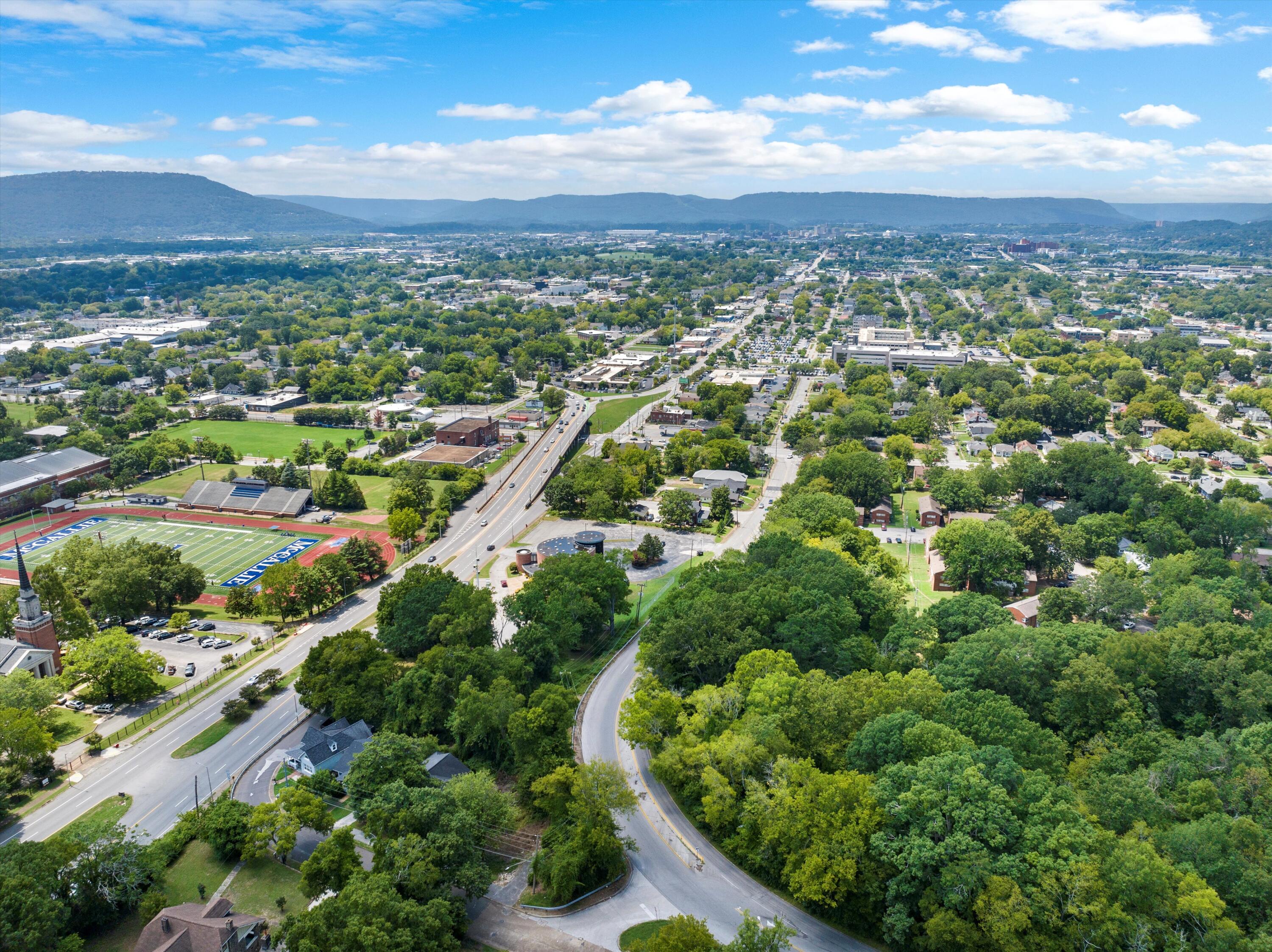 Oak Street, Chattanooga, Tennessee image 8