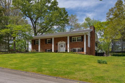 Photo of 9211 Ramblewood Drive, Harrison, TN 37341 (MLS # 1532049) Photo of 9211 Ramblewood Drive, Harrison, TN 37341 (MLS # 1532049)