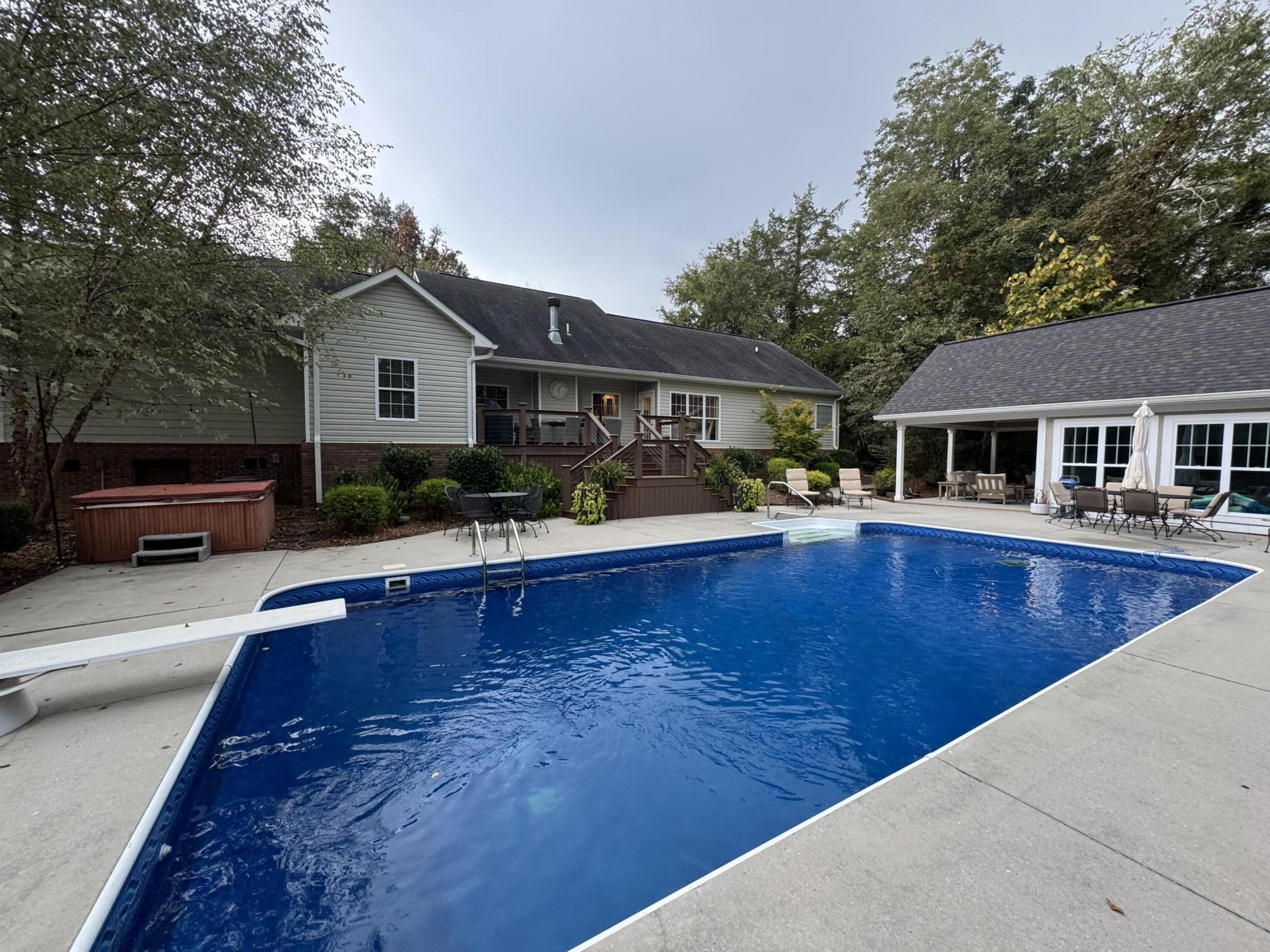 Trenton, Georgia 30752, United States, 4 Bedrooms Bedrooms, ,3 BathroomsBathrooms,Residential,Active,236050