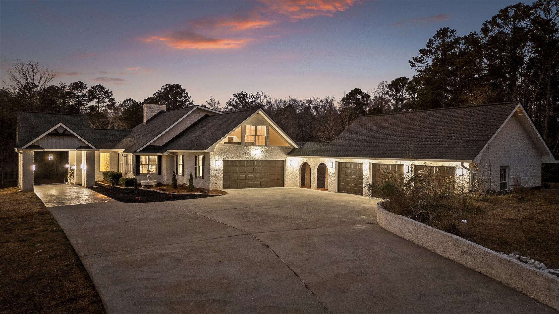 3176 Chestnut Circle NW