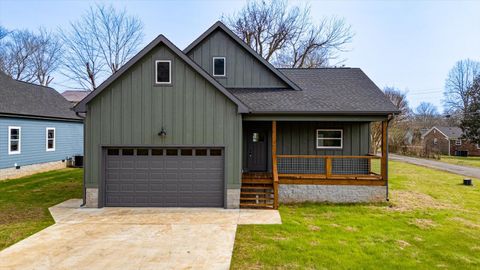 Photo of 302 Cumberland Avenue, Jasper, TN 37347 (MLS # 1524741)