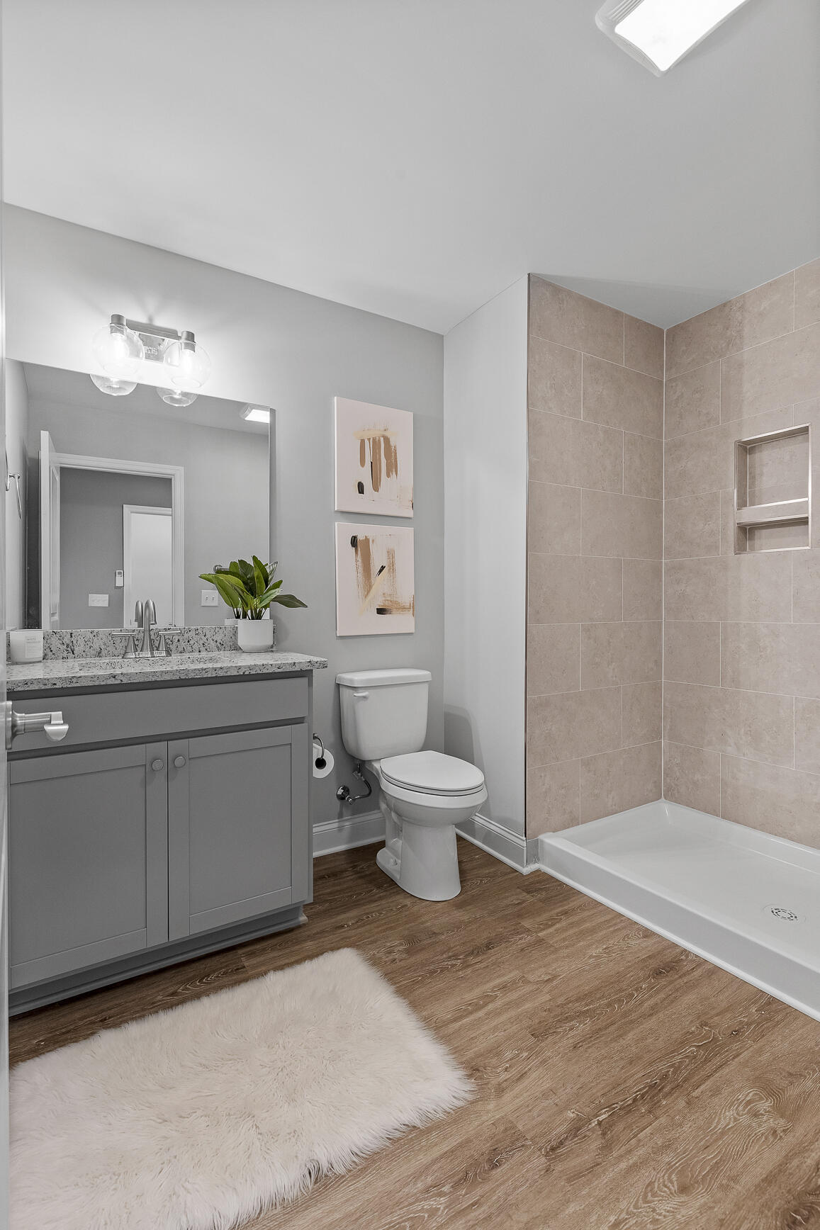 Chattanooga, Tennessee 37421, United States, 2 Bedrooms Bedrooms, ,2 BathroomsBathrooms,Residential,Contingent,6737