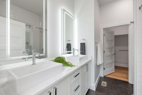 Tiny photo for 1012 Dartmouth Street, Chattanooga, TN 37405 (MLS # 1526074)