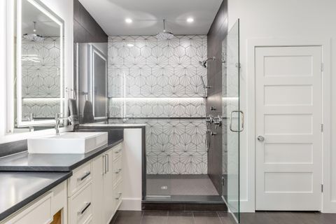 Tiny photo for 1012 Dartmouth Street, Chattanooga, TN 37405 (MLS # 1526074)