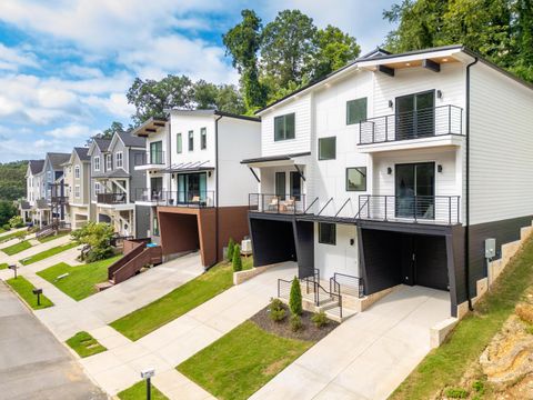 Tiny photo for 1012 Dartmouth Street, Chattanooga, TN 37405 (MLS # 1526074)