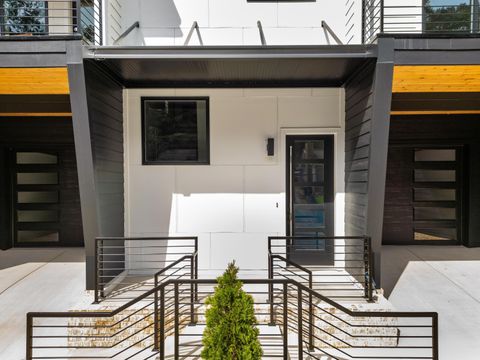 Photo of 1012 Dartmouth Street, Chattanooga, TN 37405 (MLS # 1526074)