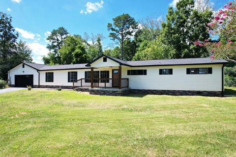 Photo of 914 Hickory Avenue, Hixson, TN 37343 (MLS # 1519310)
