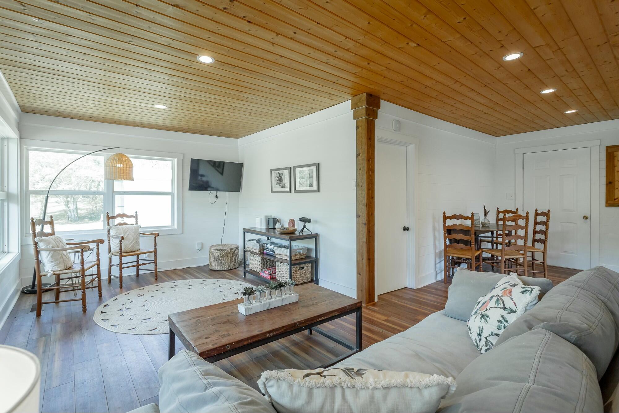 9794 Mullins Cove Road, Whitwell, Tennessee image 21