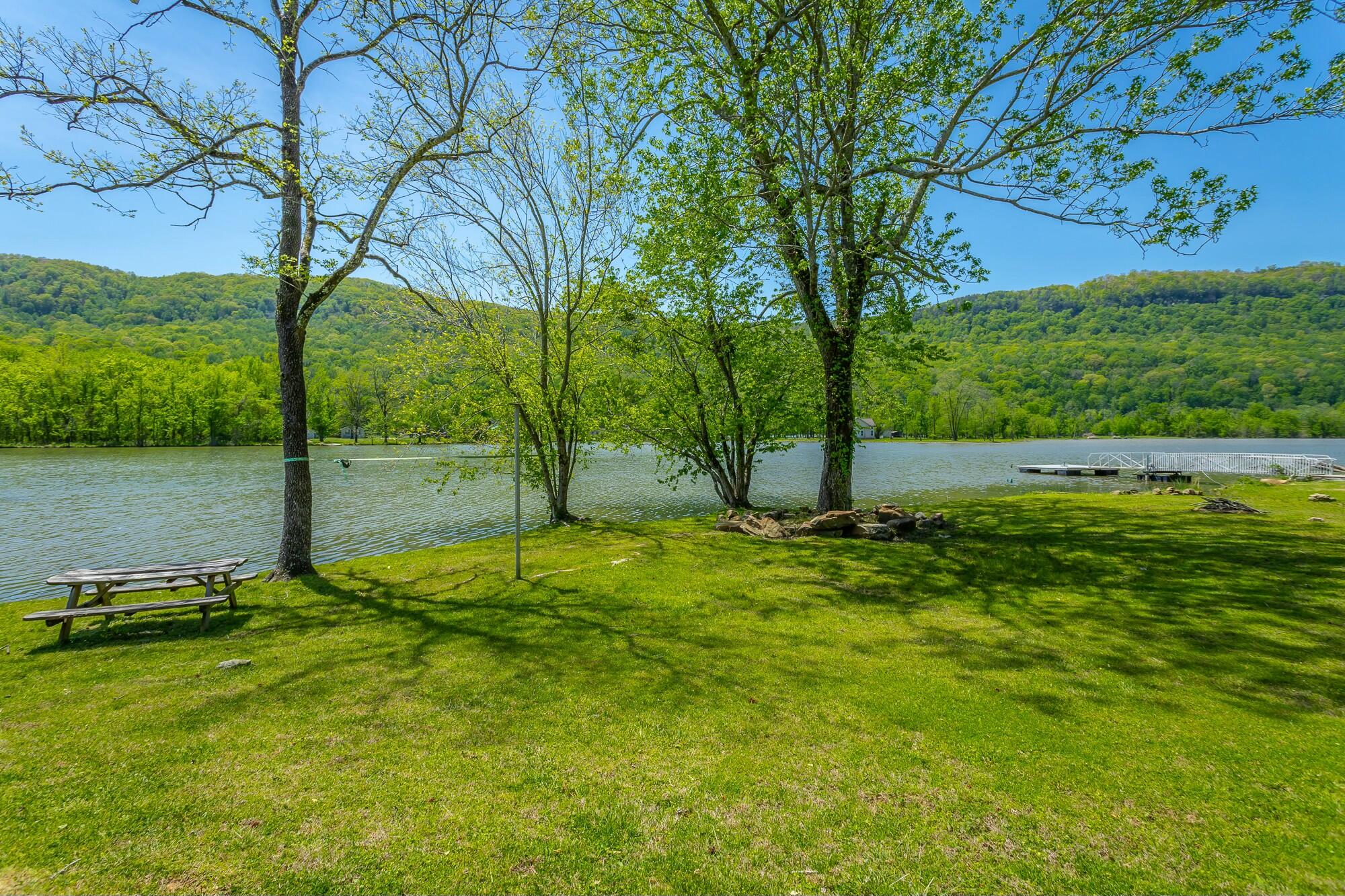 9794 Mullins Cove Road, Whitwell, Tennessee image 9