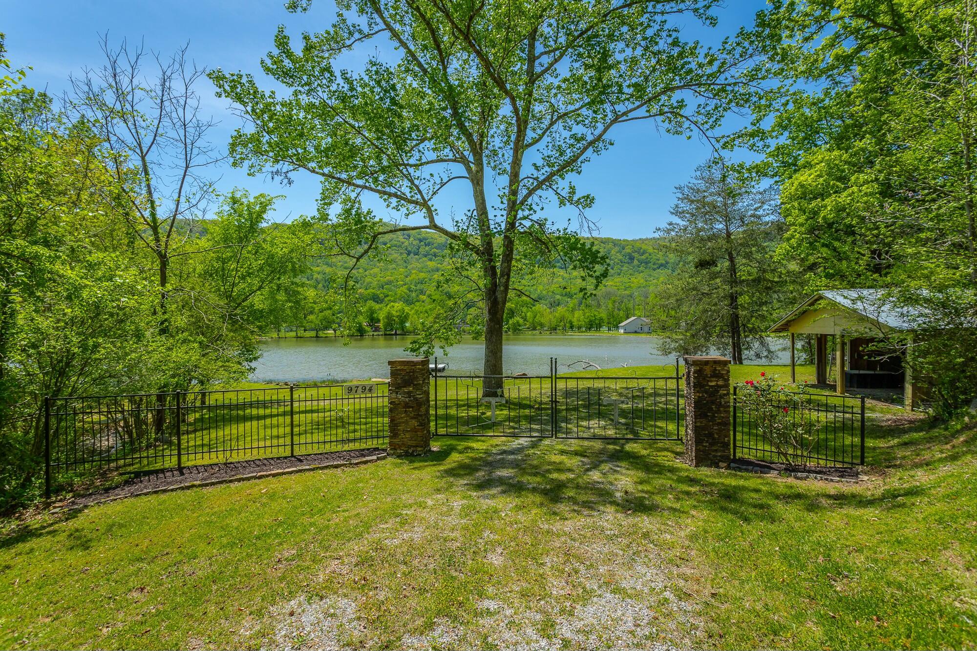 9794 Mullins Cove Road, Whitwell, Tennessee image 1