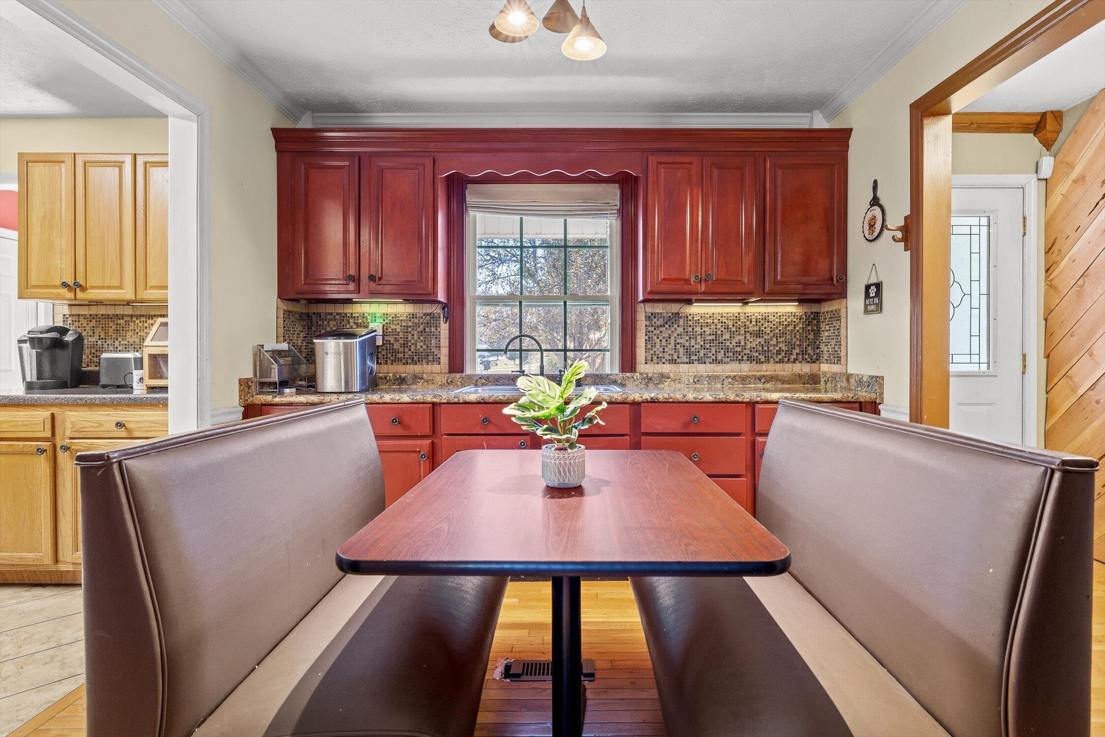 Rock Spring, Georgia 30739, United States, 3 Bedrooms Bedrooms, ,3 BathroomsBathrooms,Residential,Active,239864