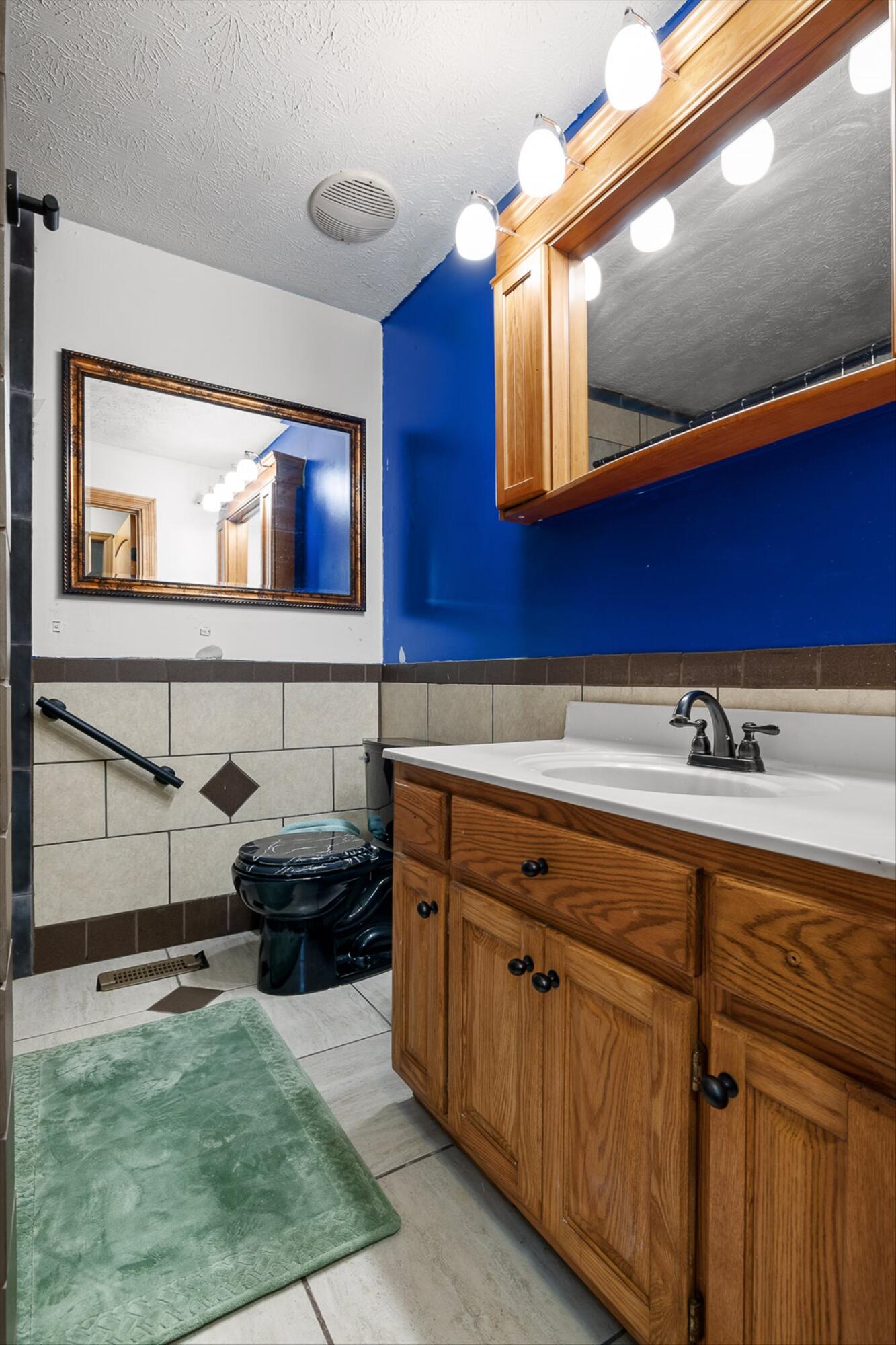 Rock Spring, Georgia 30739, United States, 3 Bedrooms Bedrooms, ,3 BathroomsBathrooms,Residential,Active,239864