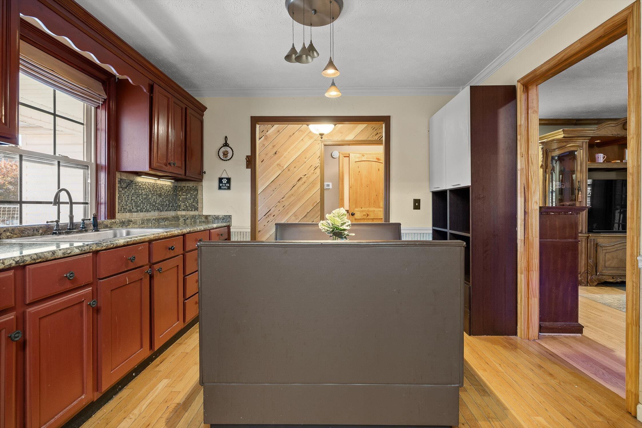 Rock Spring, Georgia 30739, United States, 3 Bedrooms Bedrooms, ,3 BathroomsBathrooms,Residential,Active,239864