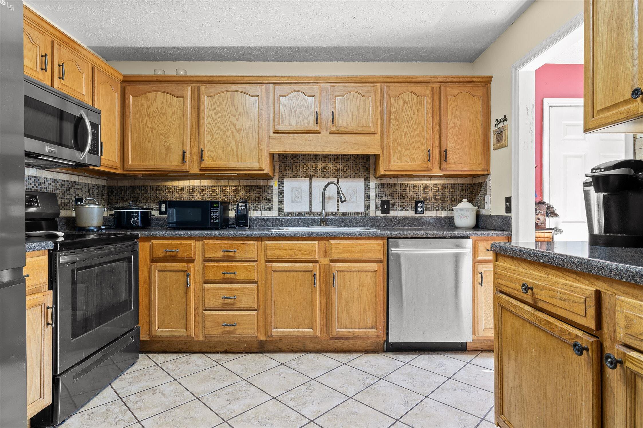 Rock Spring, Georgia 30739, United States, 3 Bedrooms Bedrooms, ,3 BathroomsBathrooms,Residential,Active,239864