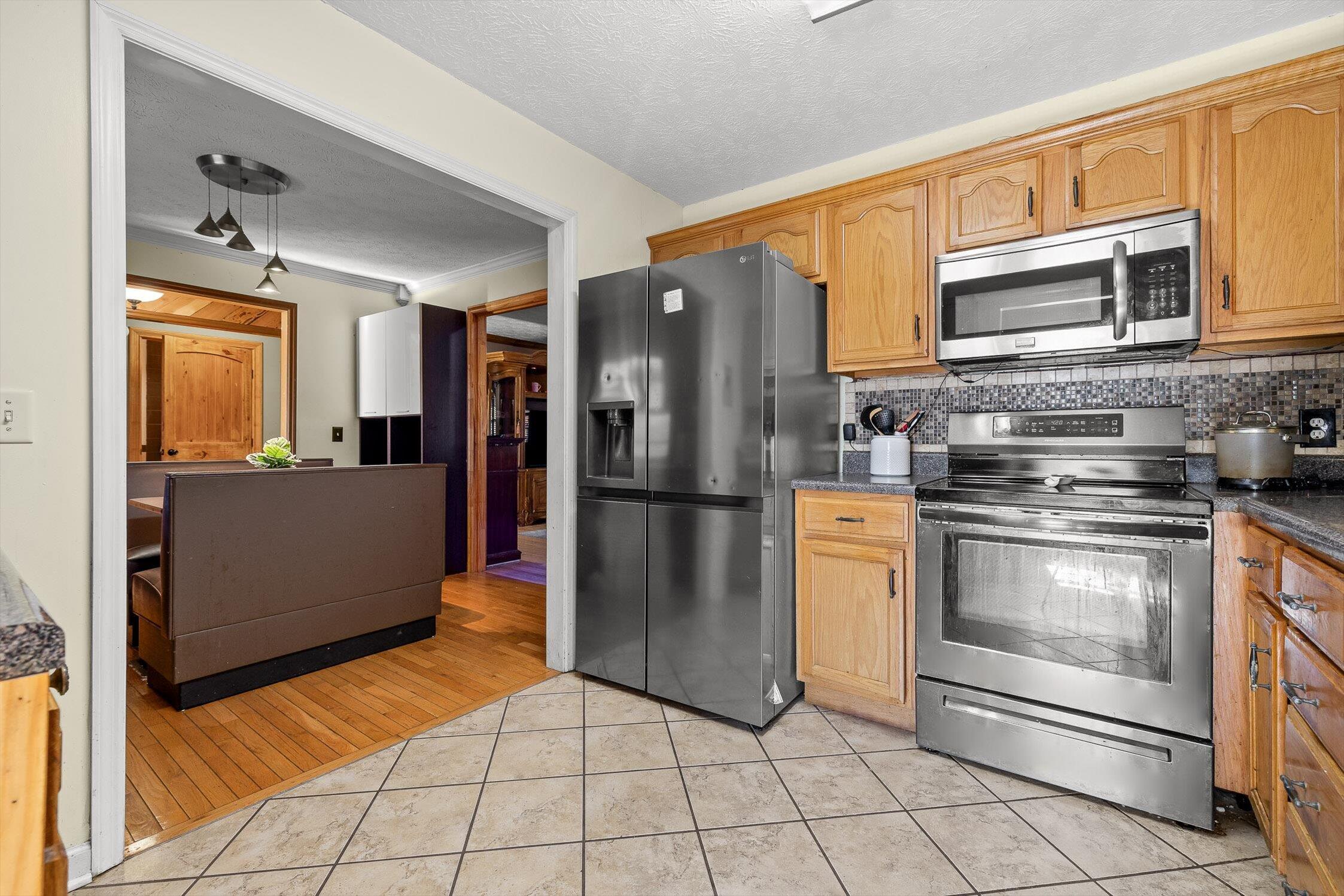 Rock Spring, Georgia 30739, United States, 3 Bedrooms Bedrooms, ,3 BathroomsBathrooms,Residential,Active,239864