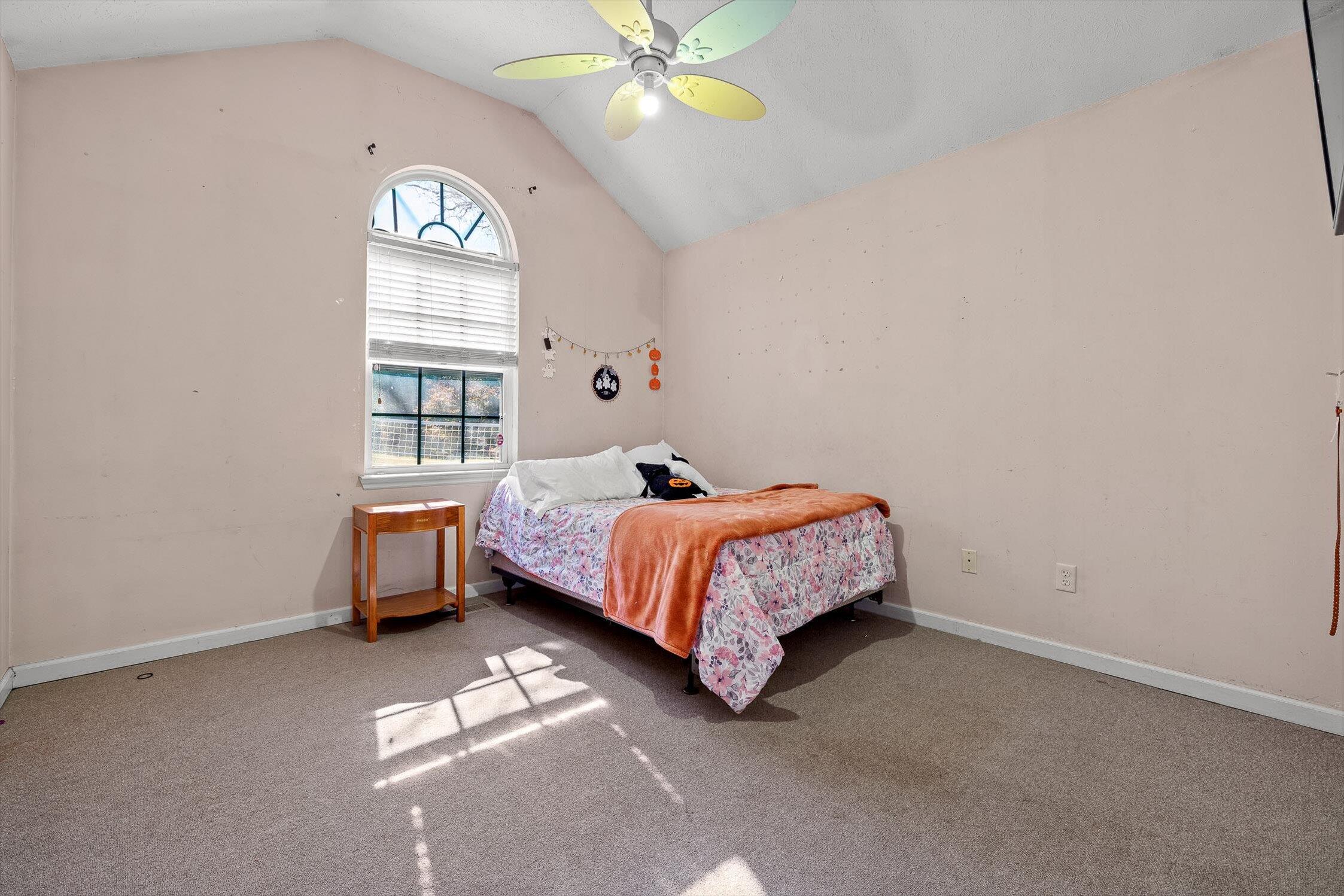 Rock Spring, Georgia 30739, United States, 3 Bedrooms Bedrooms, ,3 BathroomsBathrooms,Residential,Active,239864