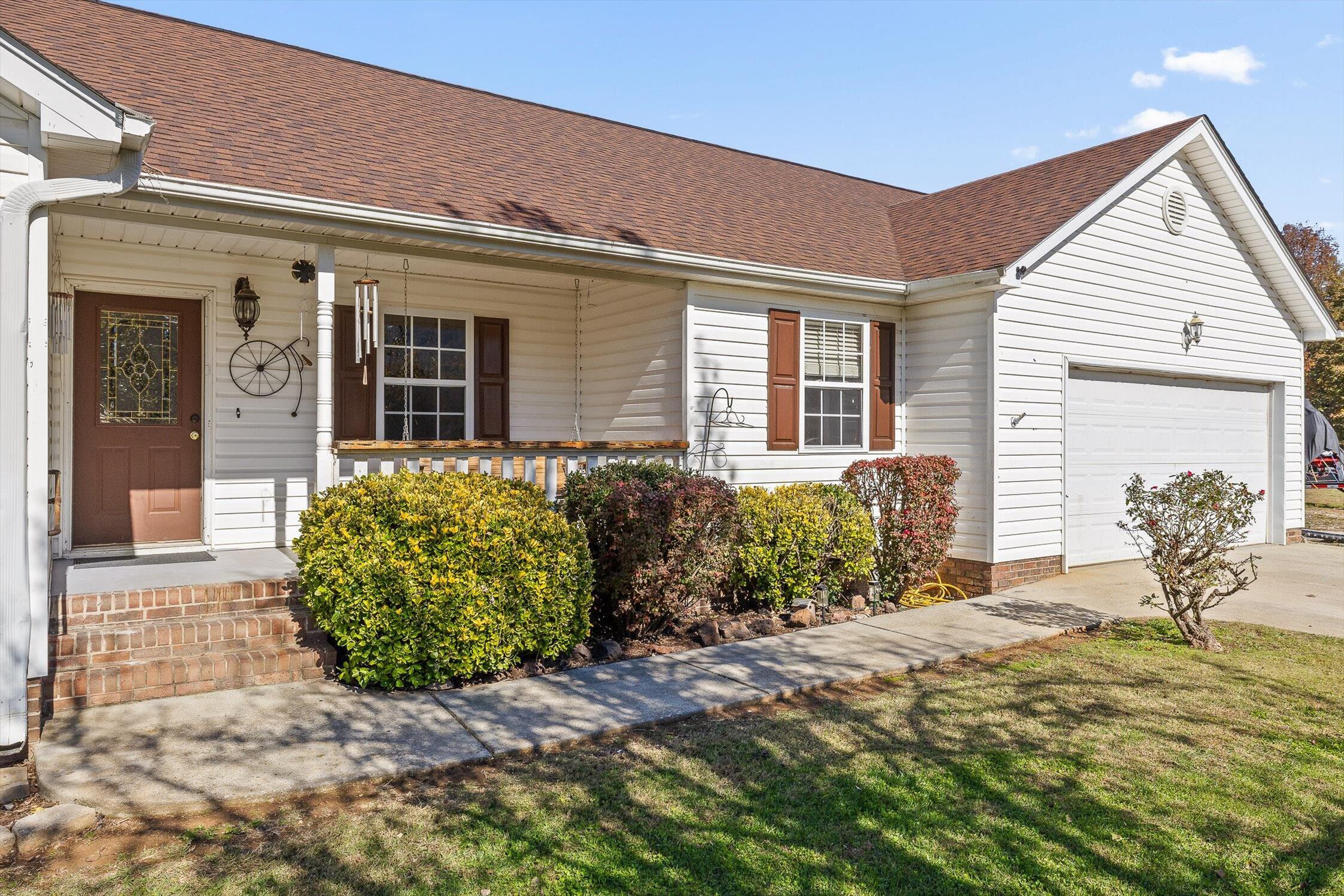 Rock Spring, Georgia 30739, United States, 3 Bedrooms Bedrooms, ,3 BathroomsBathrooms,Residential,Active,239864