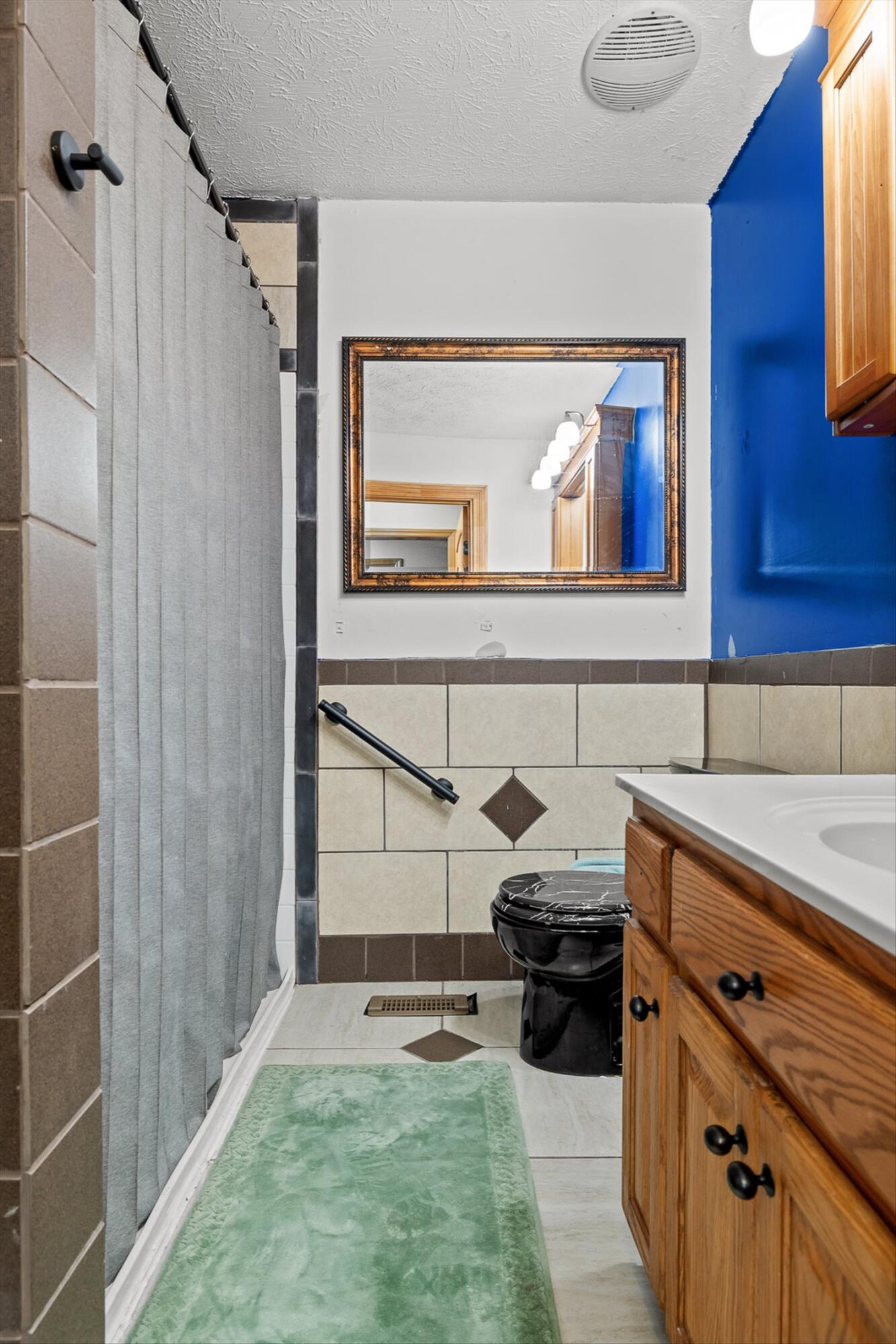 Rock Spring, Georgia 30739, United States, 3 Bedrooms Bedrooms, ,3 BathroomsBathrooms,Residential,Active,239864