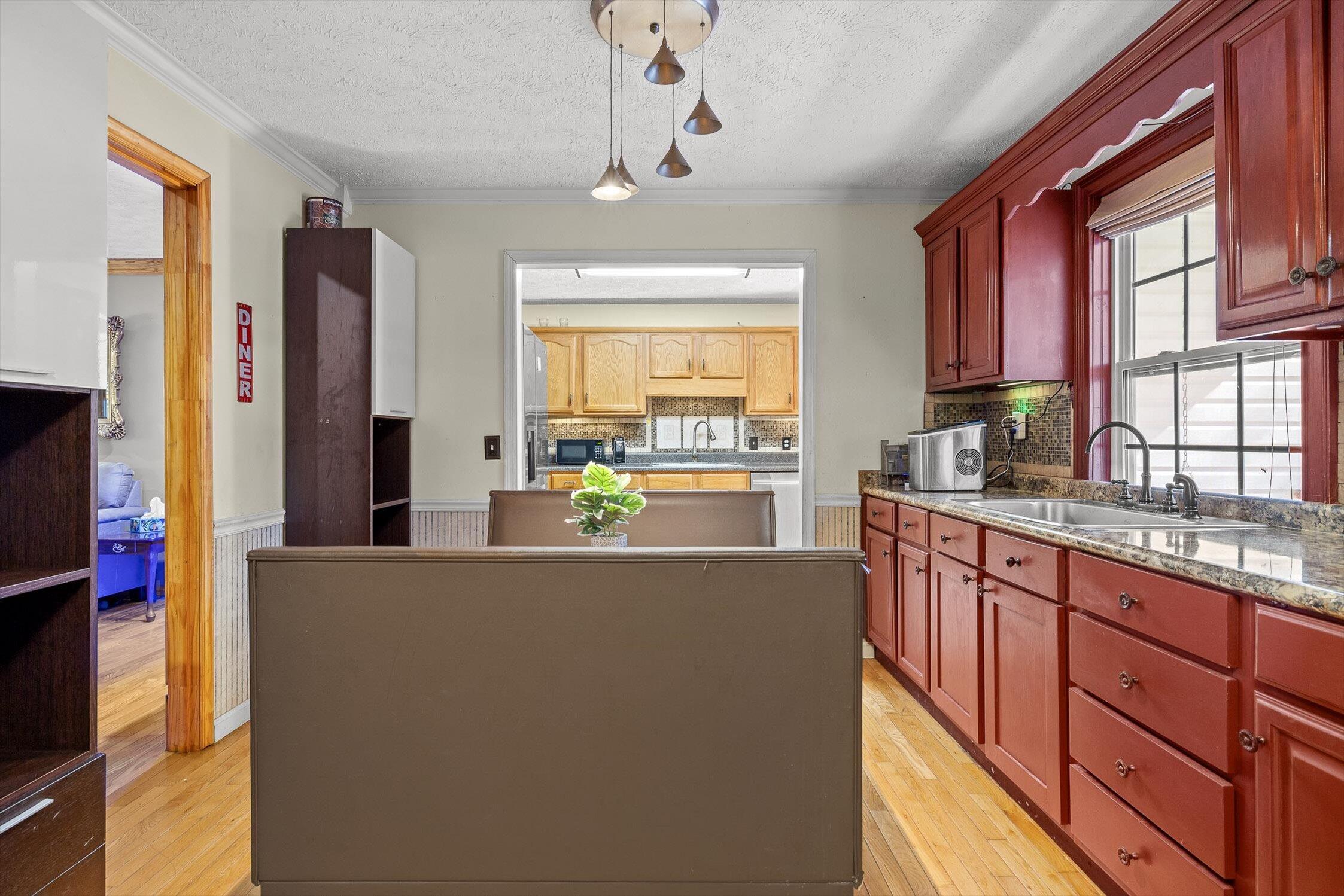 Rock Spring, Georgia 30739, United States, 3 Bedrooms Bedrooms, ,3 BathroomsBathrooms,Residential,Active,239864