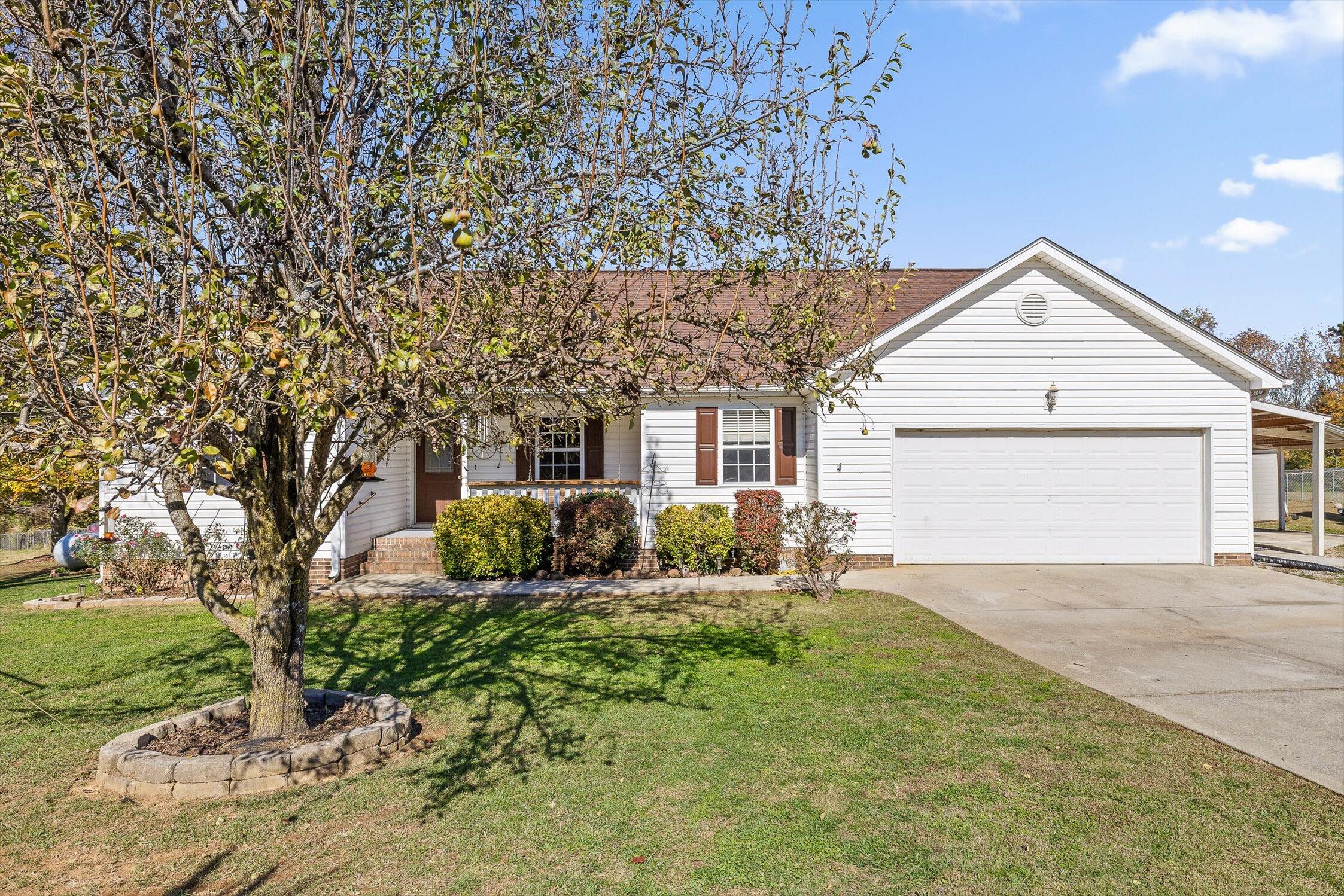 Rock Spring, Georgia 30739, United States, 3 Bedrooms Bedrooms, ,3 BathroomsBathrooms,Residential,Active,239864