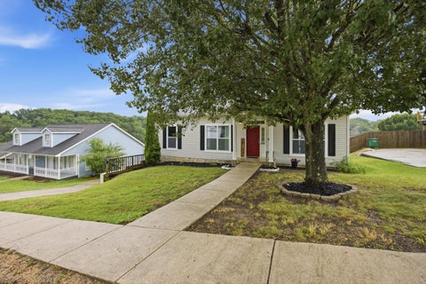 Photo of 898 Fuller Glen Circle, Chattanooga, TN 37421 (MLS # 1535835)
