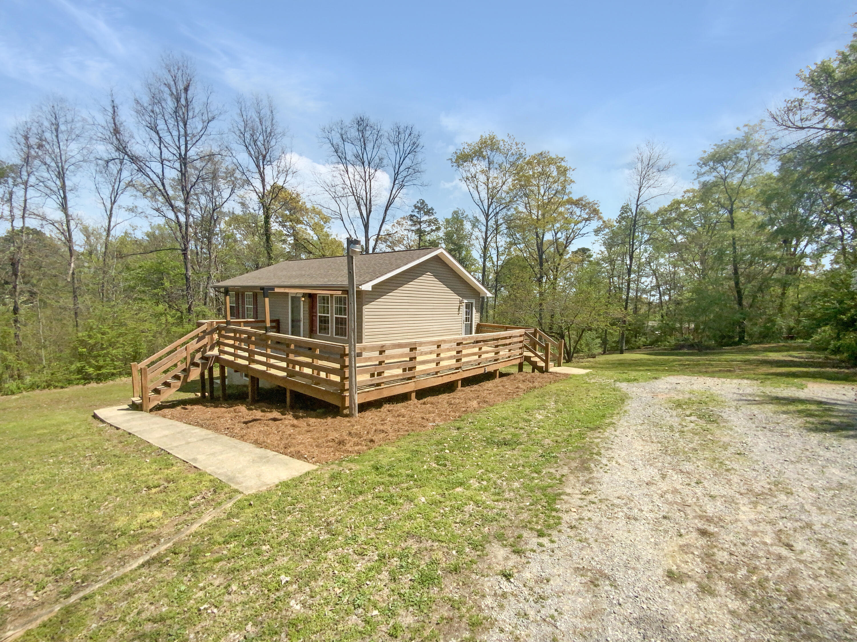 75 Thomas Drive, Chickamauga, Georgia image 1